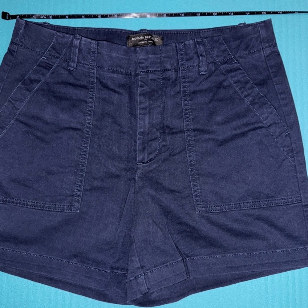 NWOT Banana Republic Chino Shorts size 6 Navy